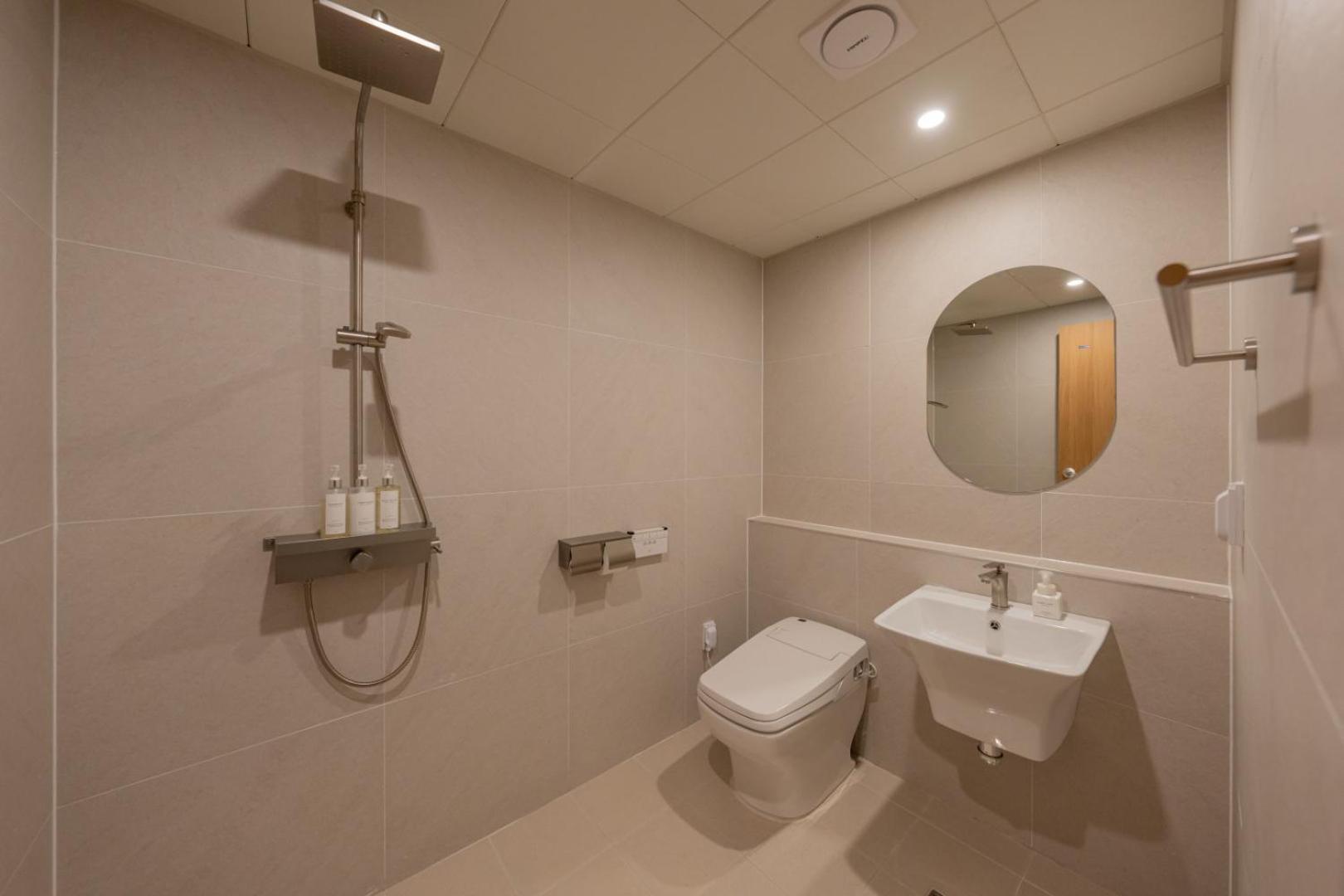 H-Avenue Hotel Munhyeon Busan Bagian luar foto